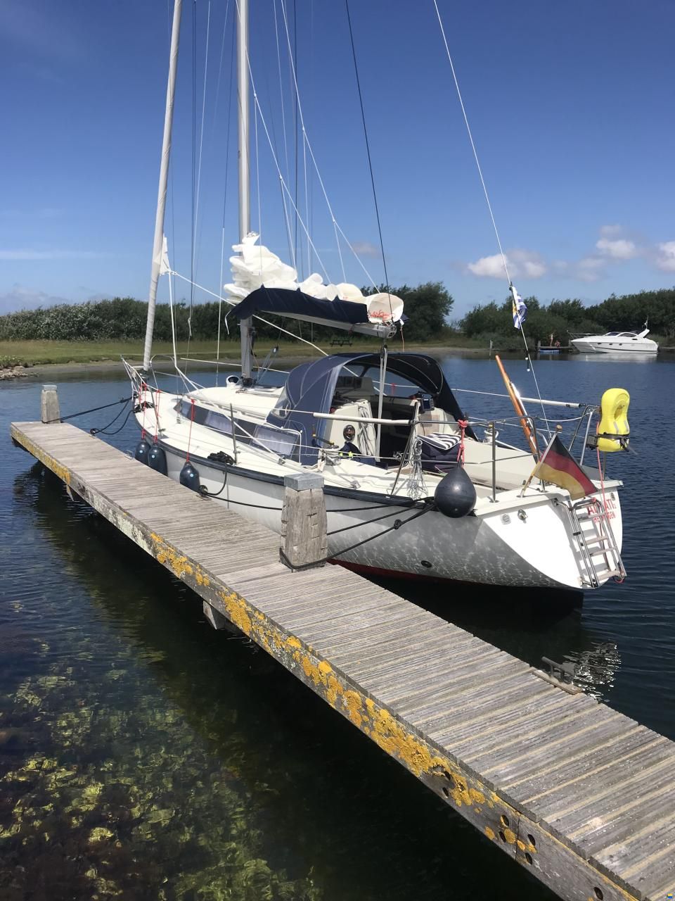 Dufour 3800