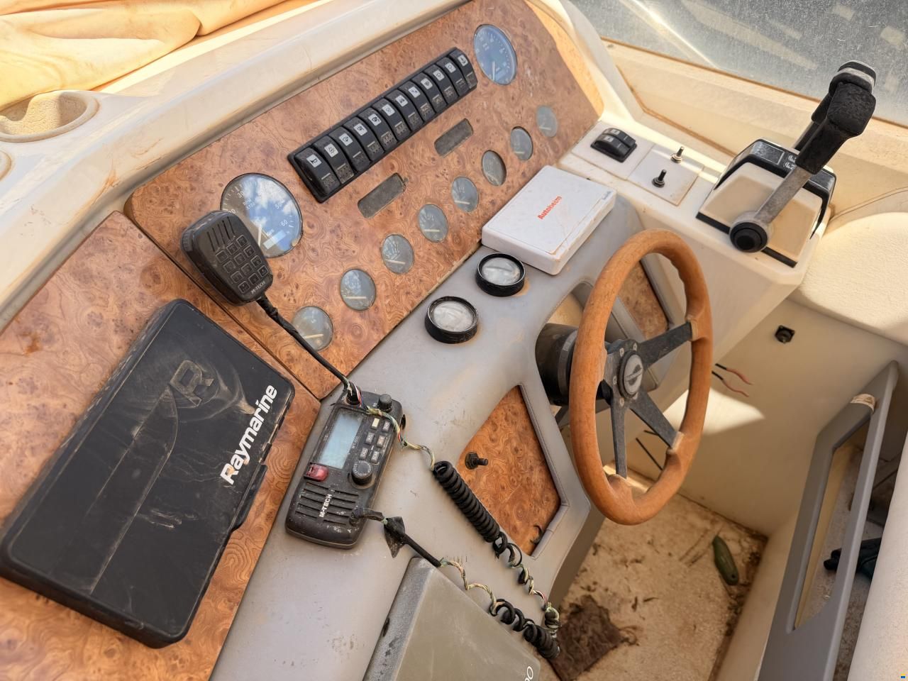 Sunseeker Martinique 38