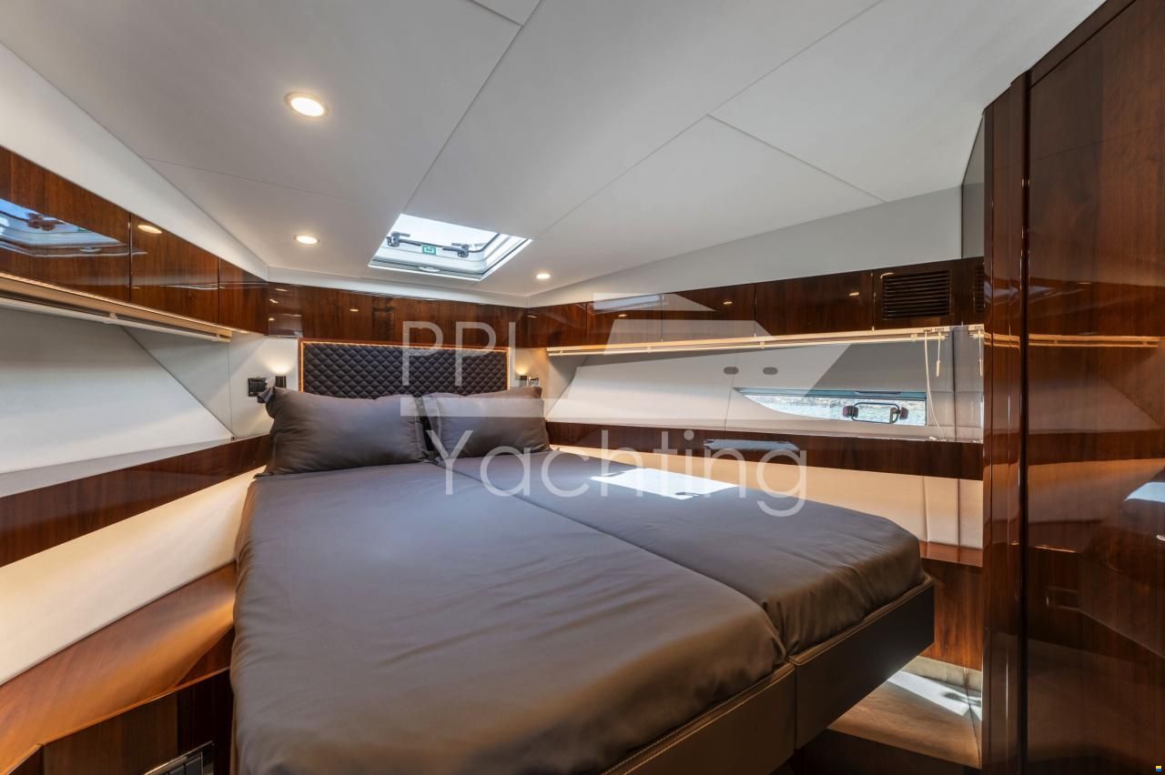 Fairline Squadron 48