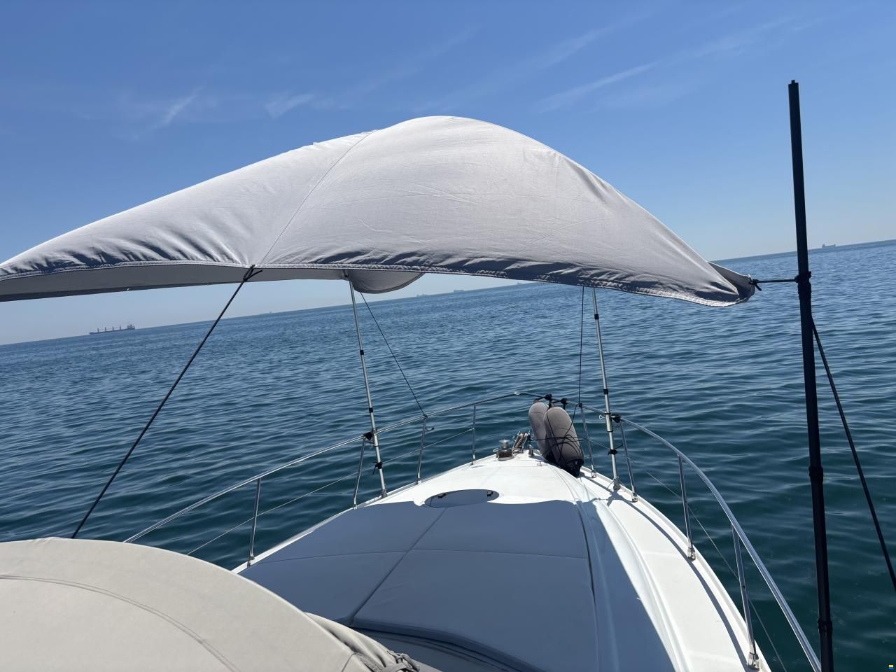 Pershing 37