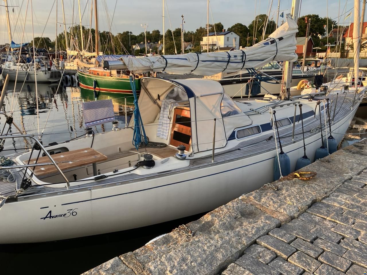 Avance 36 de Luxe