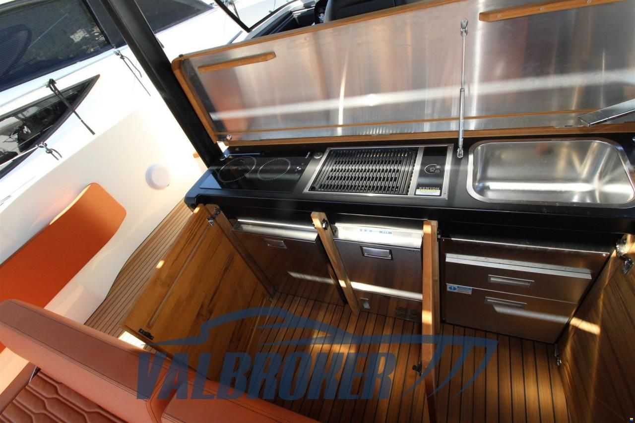 Cranchi A46 Luxury Tender