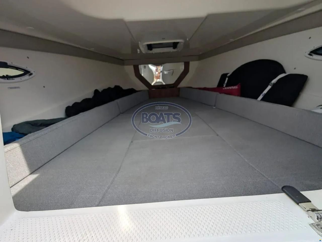 Quicksilver Activ 755 Sun Deck
