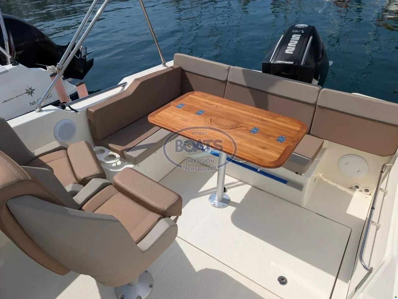Quicksilver Activ 755 Sun Deck