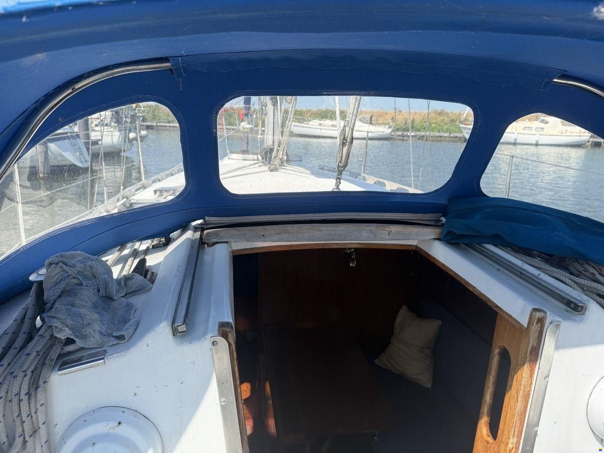 Contessa 28