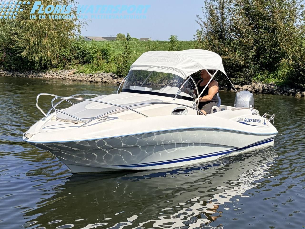 Quicksilver Activ 555