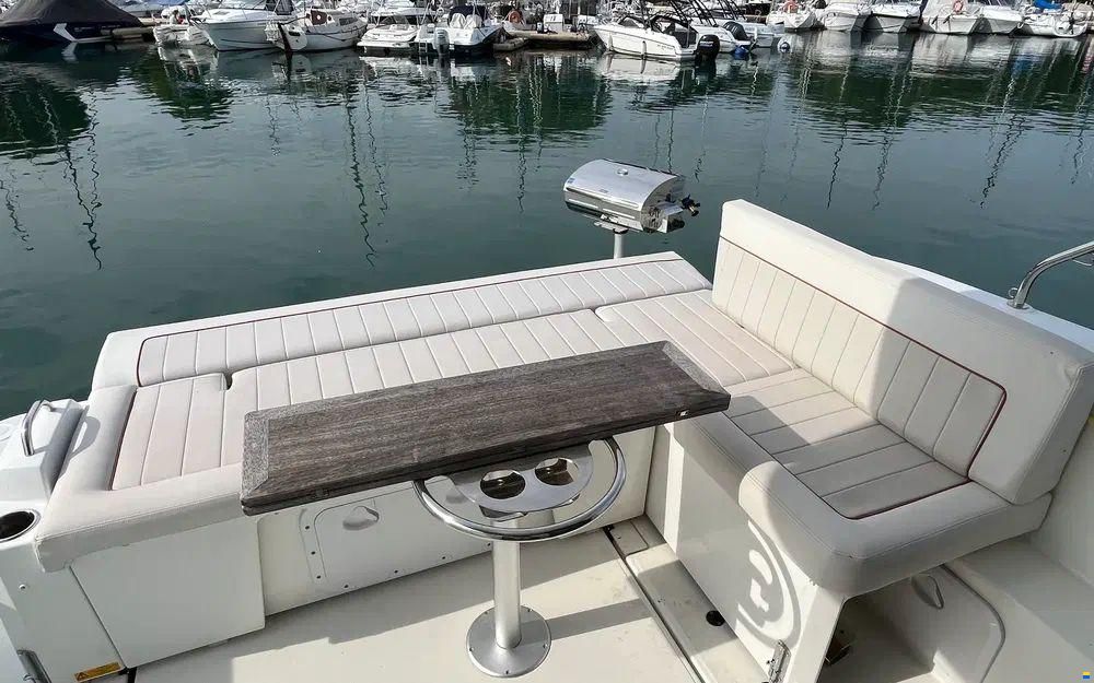 Jeanneau NC 37