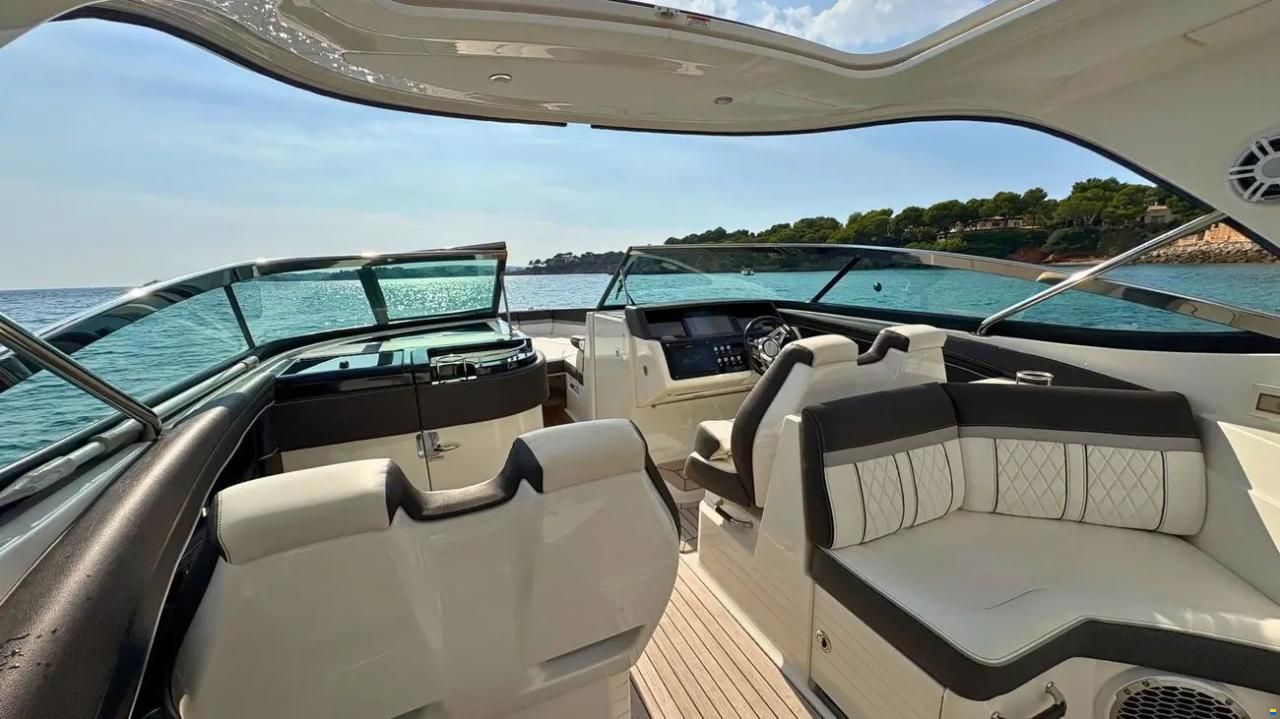 Sea Ray SLX 350