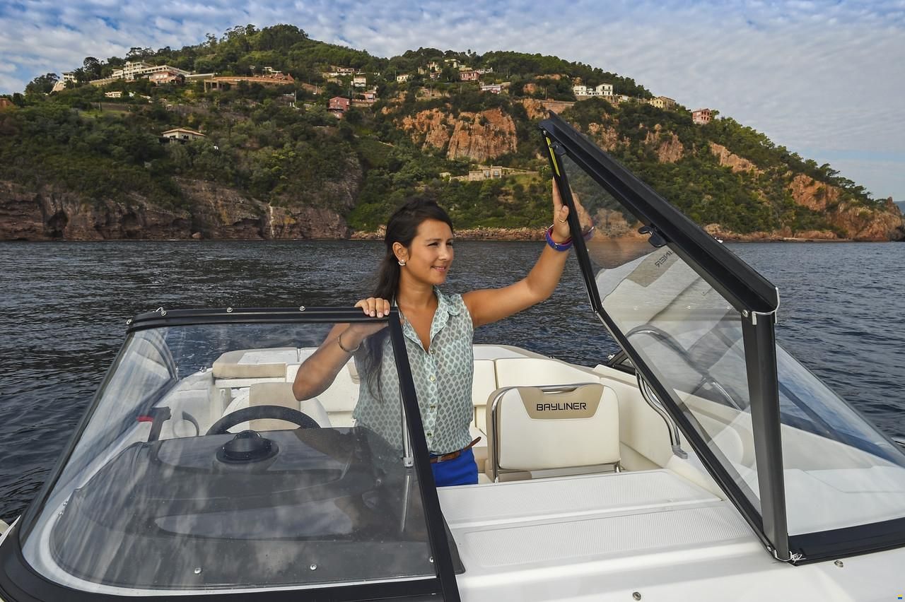 Bayliner VR5 CU