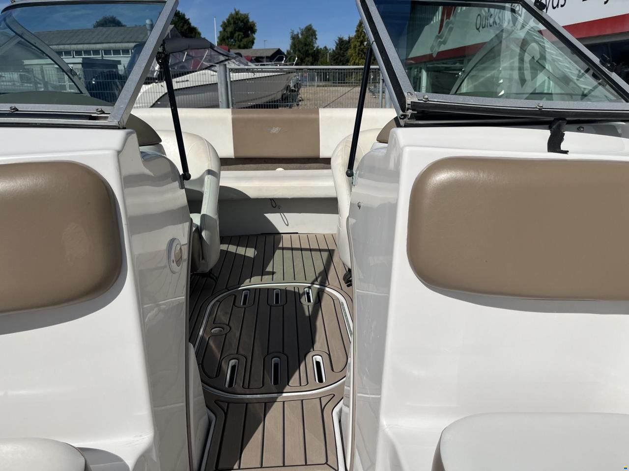 Four Winns H180 med 135 hk Volvo Penta 135 hk 3,0L