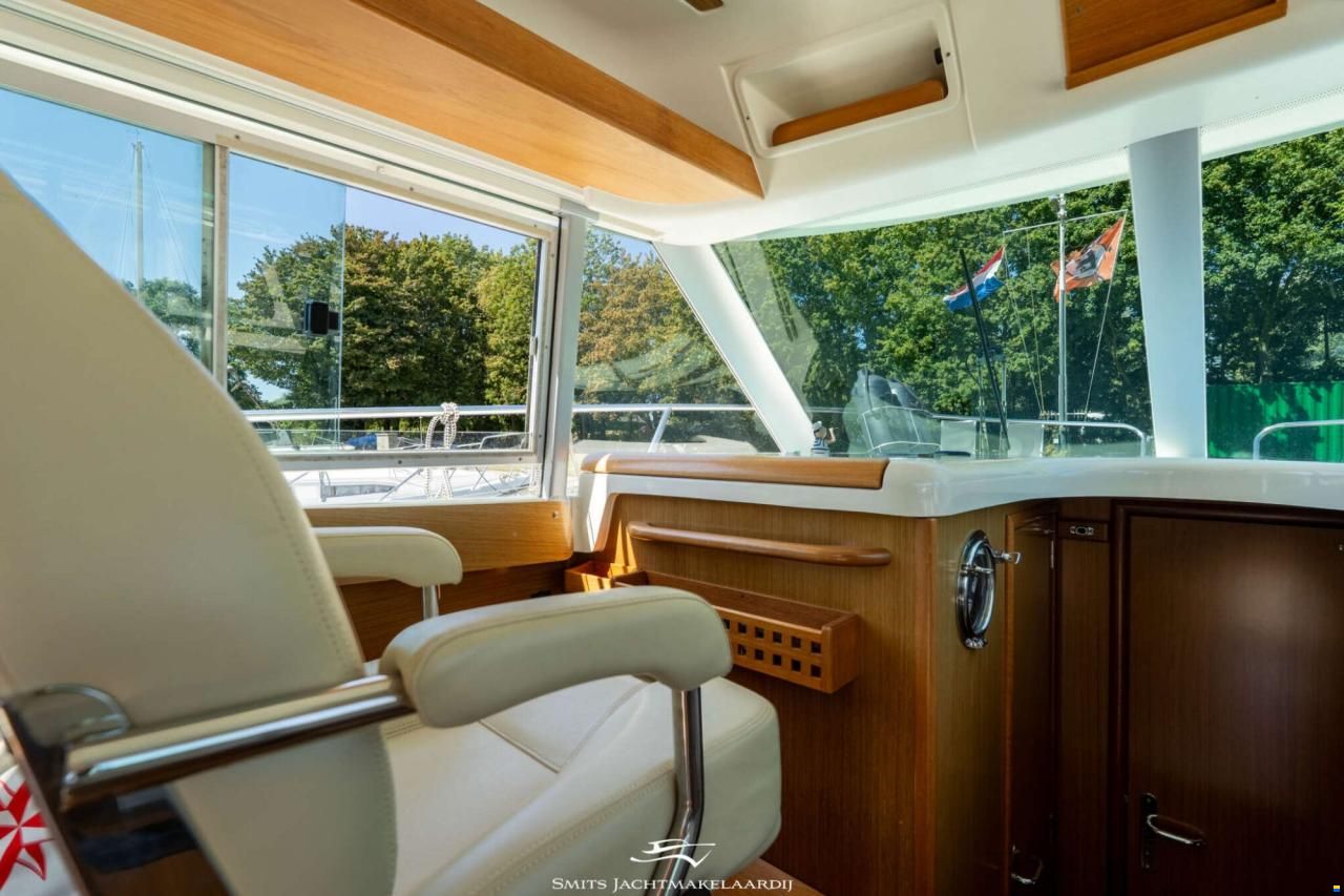Jeanneau Merry Fisher 9.25 Flybridge
