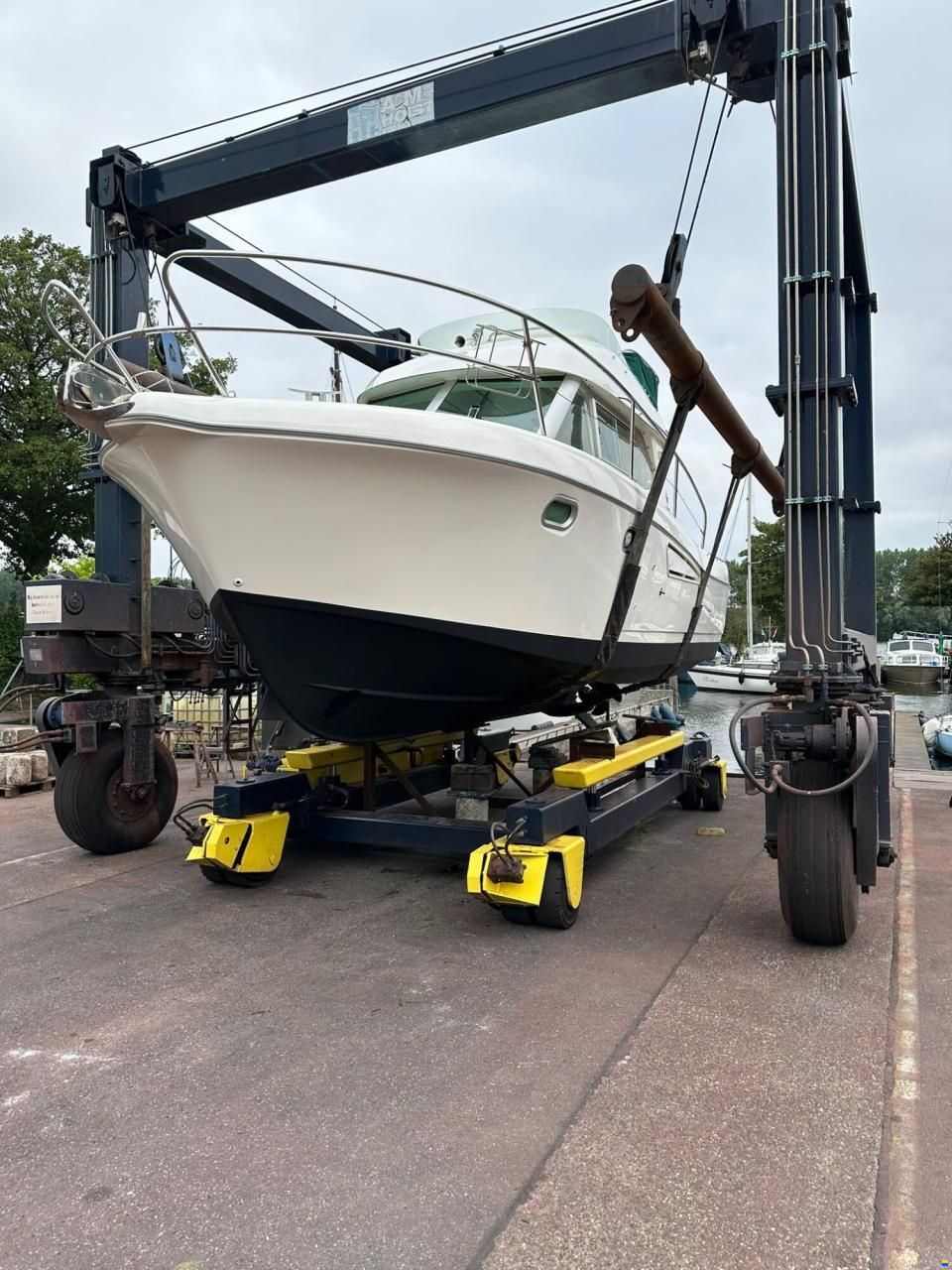 Jeanneau Merry Fisher 9.25 Flybridge