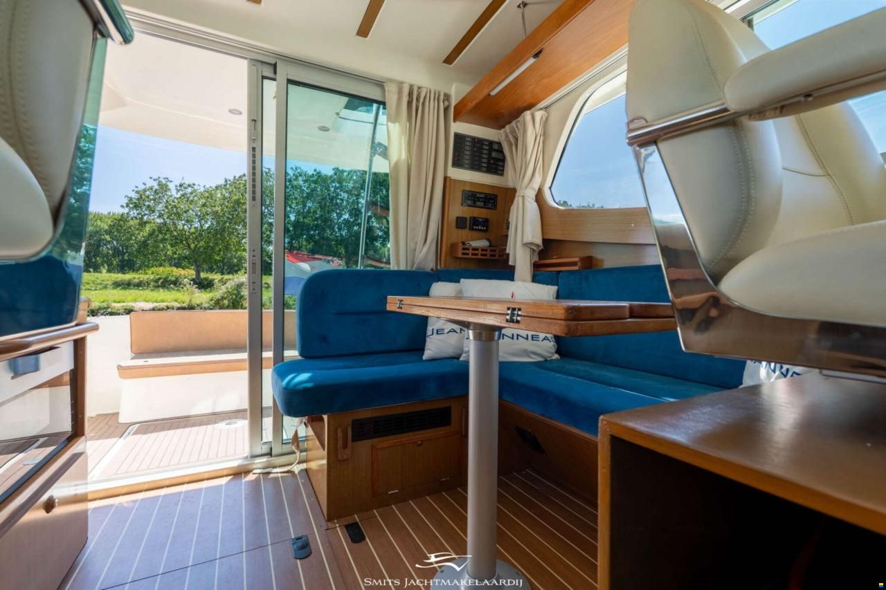 Jeanneau Merry Fisher 9.25 Flybridge