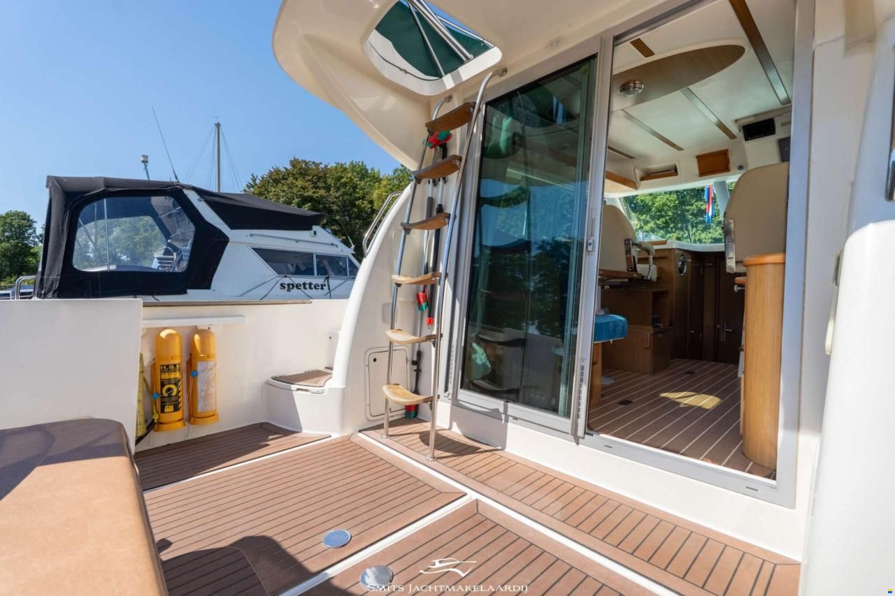 Jeanneau Merry Fisher 9.25 Flybridge