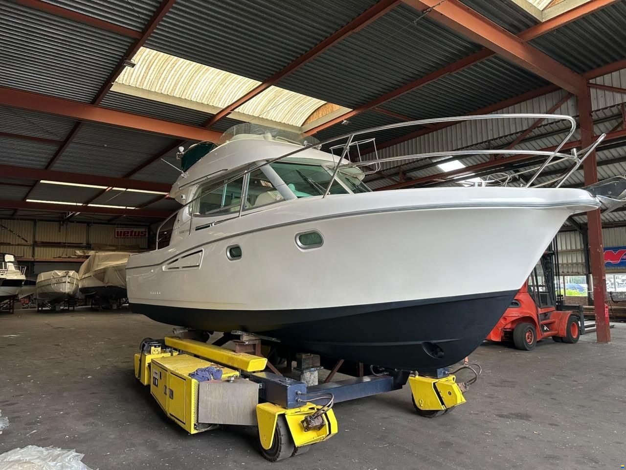 Jeanneau Merry Fisher 9.25 Flybridge