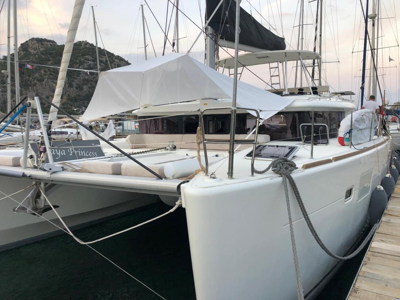 Lagoon 450 F