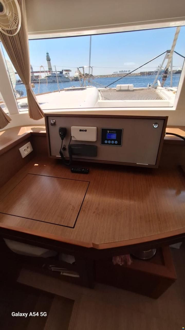 Lagoon 450 F