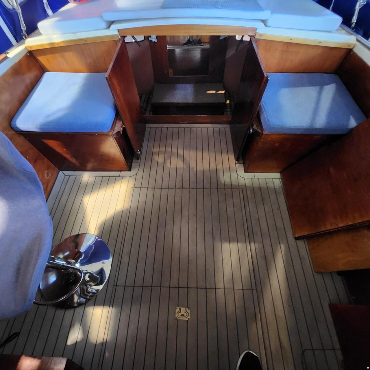 Marco Yachts 810 AK