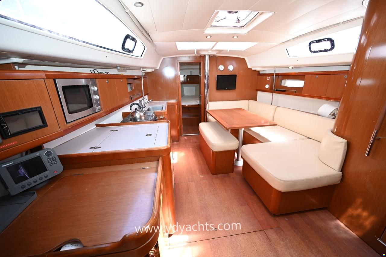 Beneteau Oceanis 40