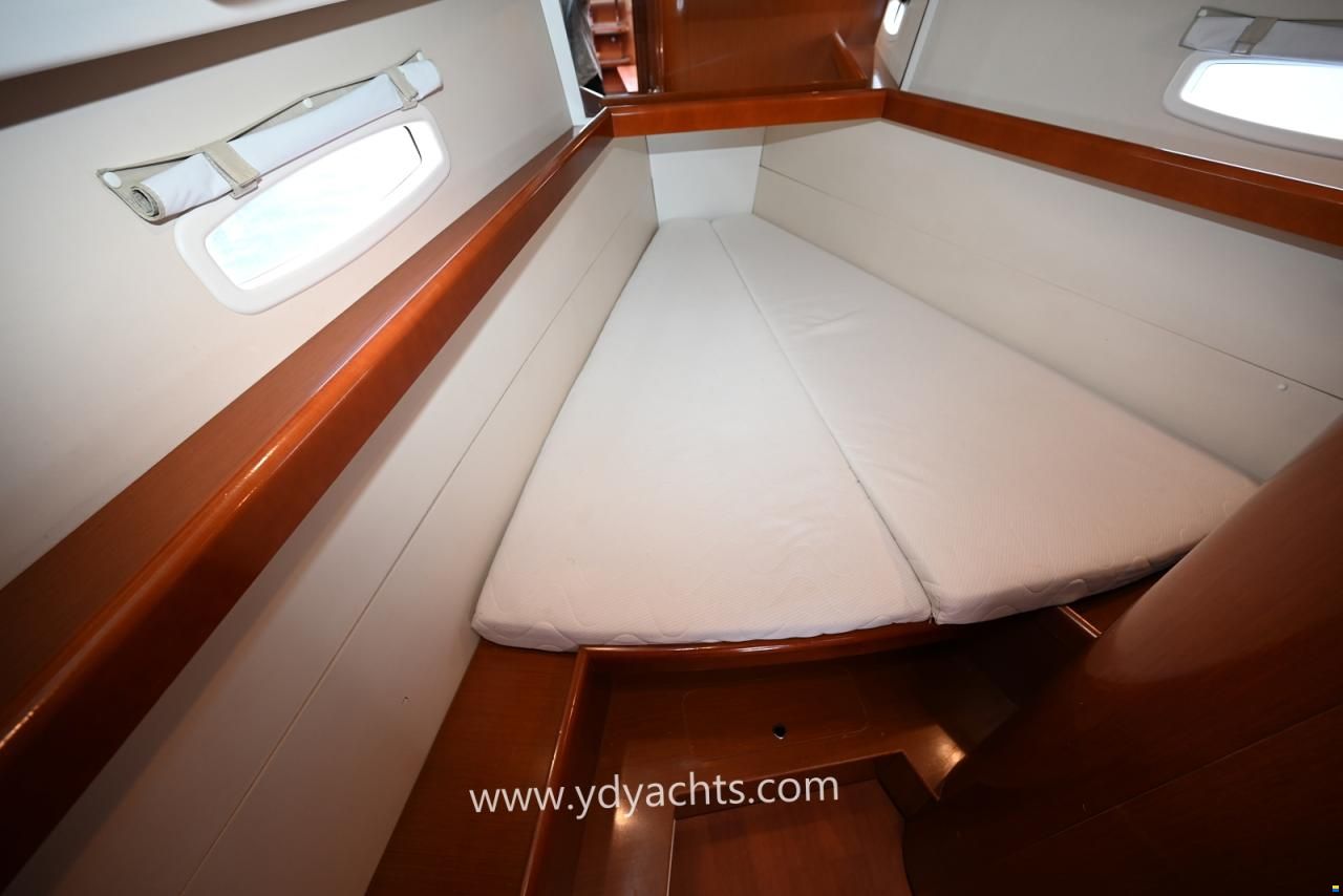 Beneteau Oceanis 40
