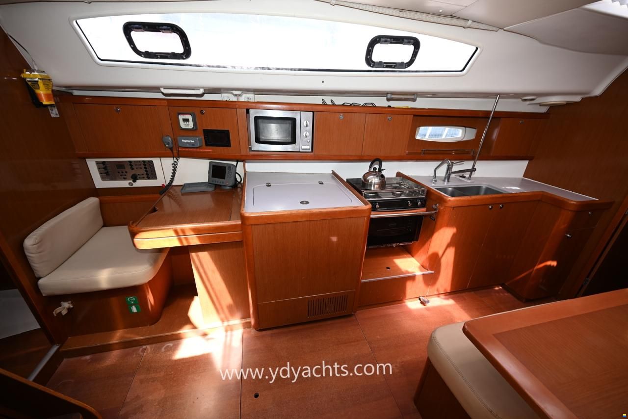 Beneteau Oceanis 40