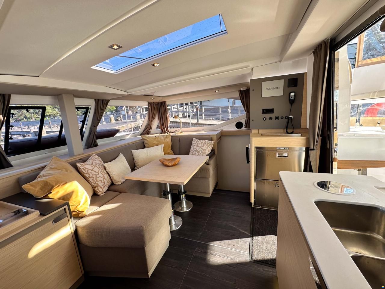 Fountaine Pajot Isla 40