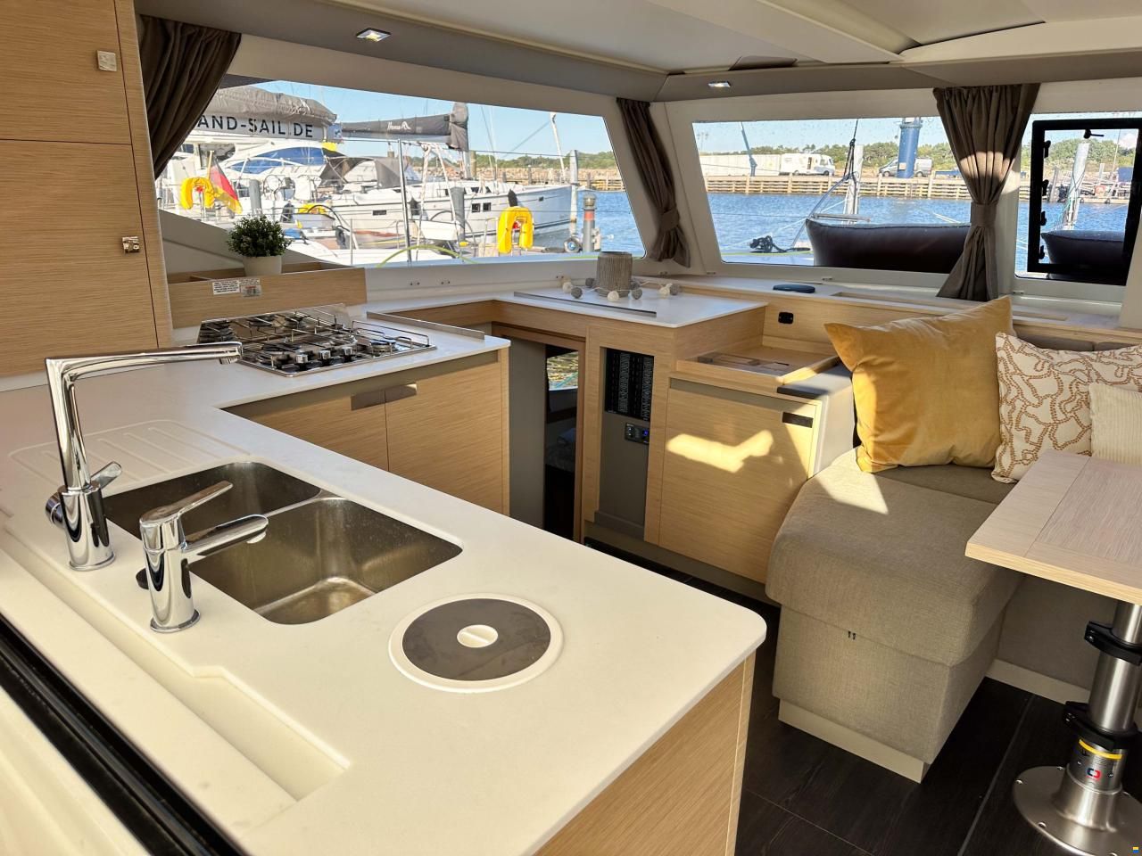 Fountaine Pajot Isla 40