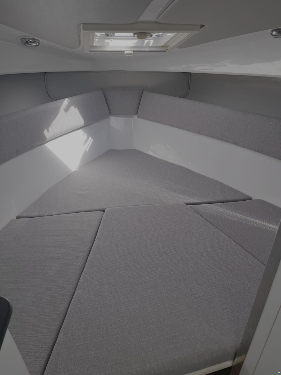 Saver 690 Cabin