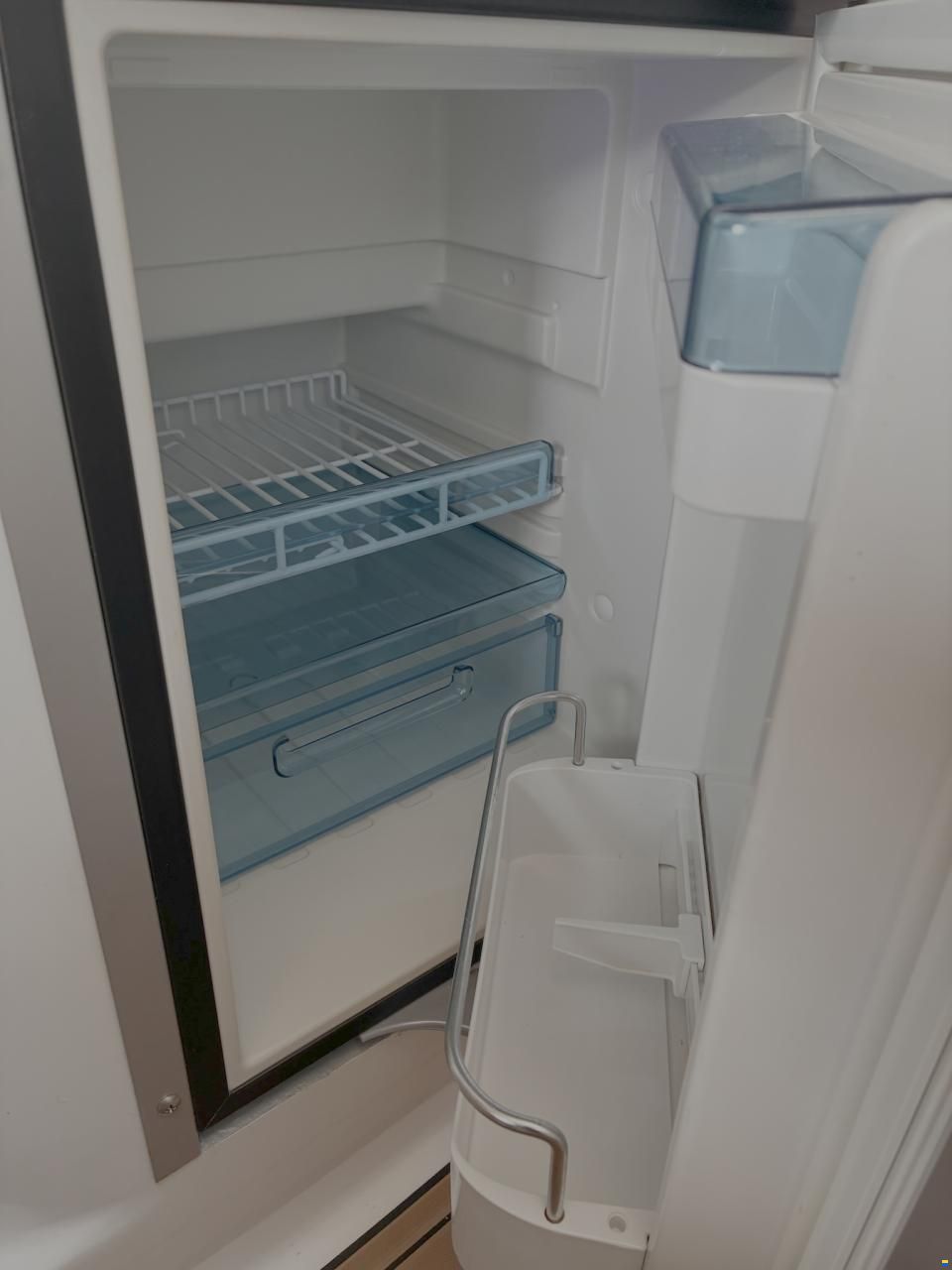 Saver 690 Cabin