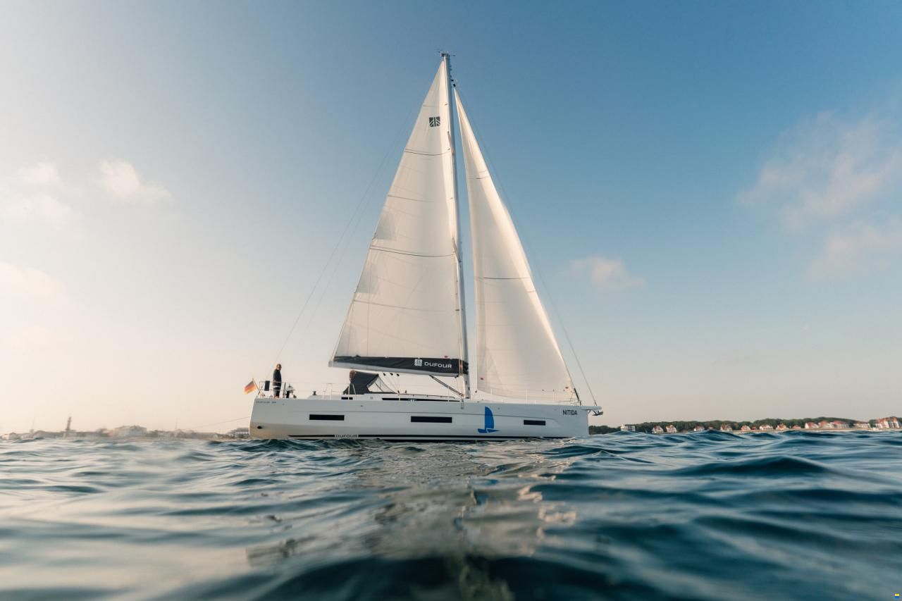 Dufour 530
