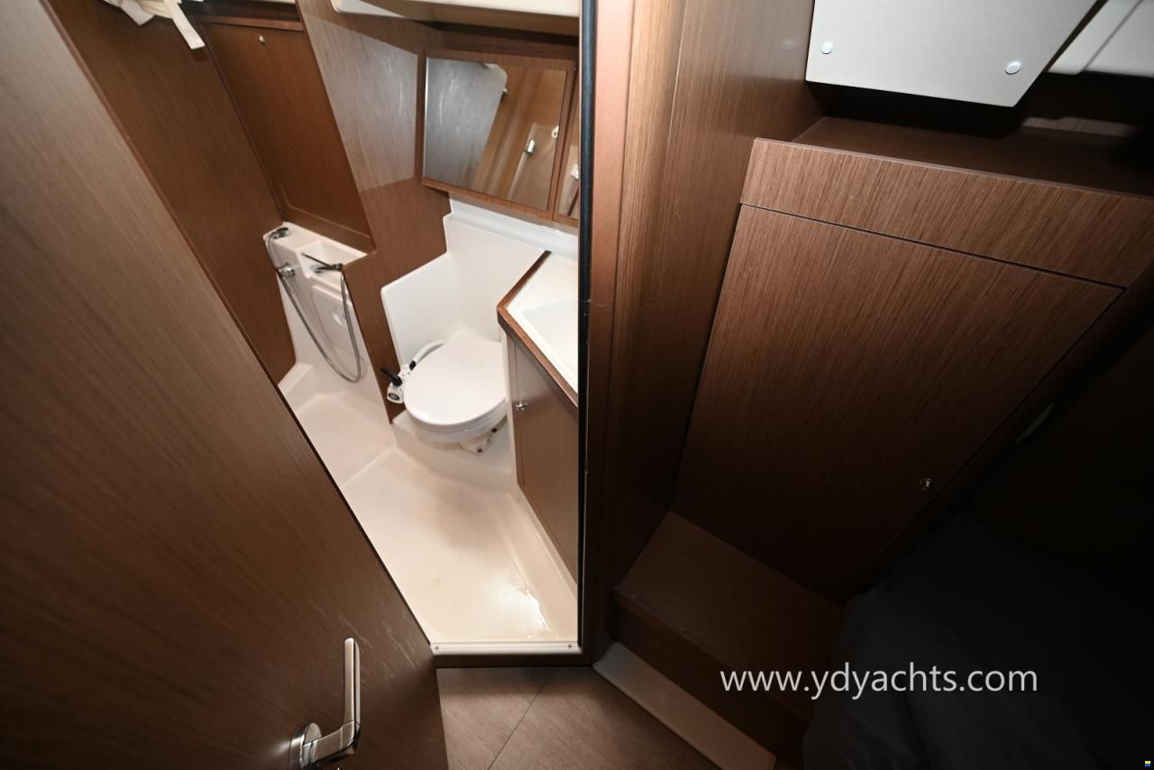 Beneteau Oceanis 41.1
