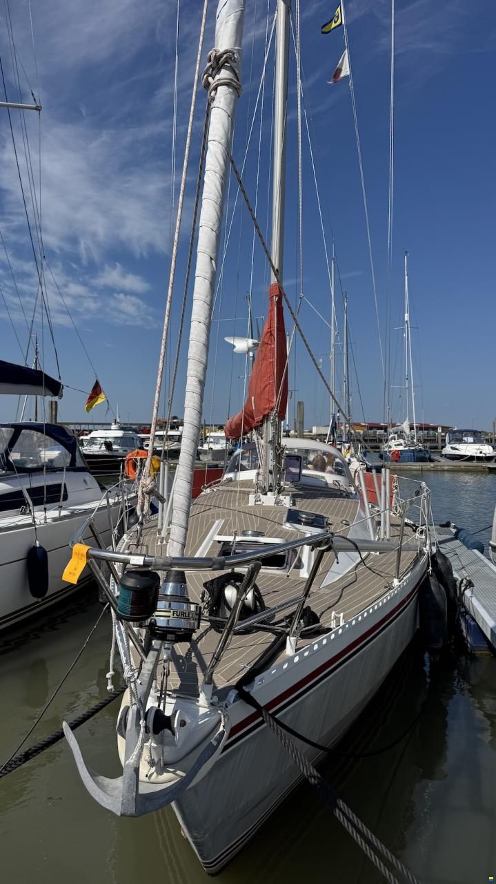 Alubat Ovni 35