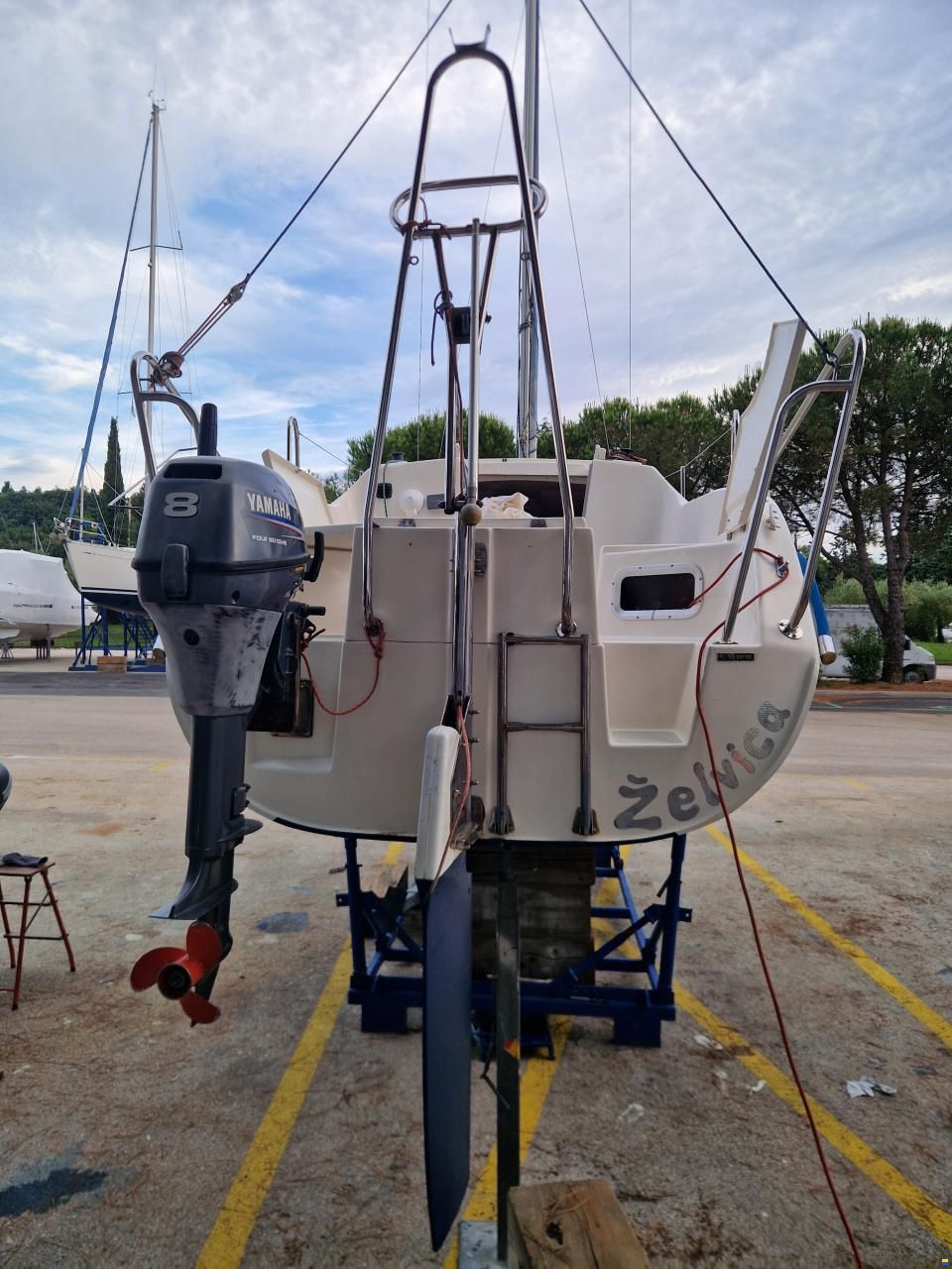 TES 678 BT