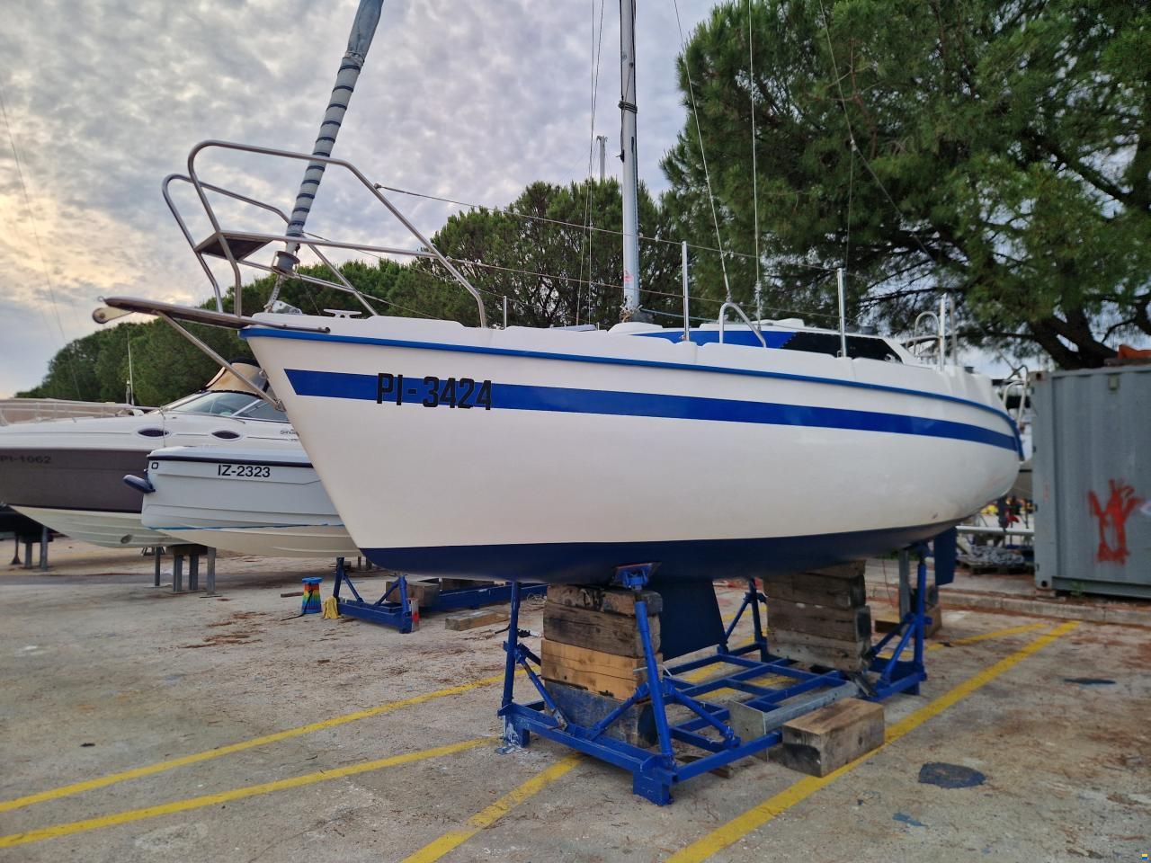 TES 678 BT