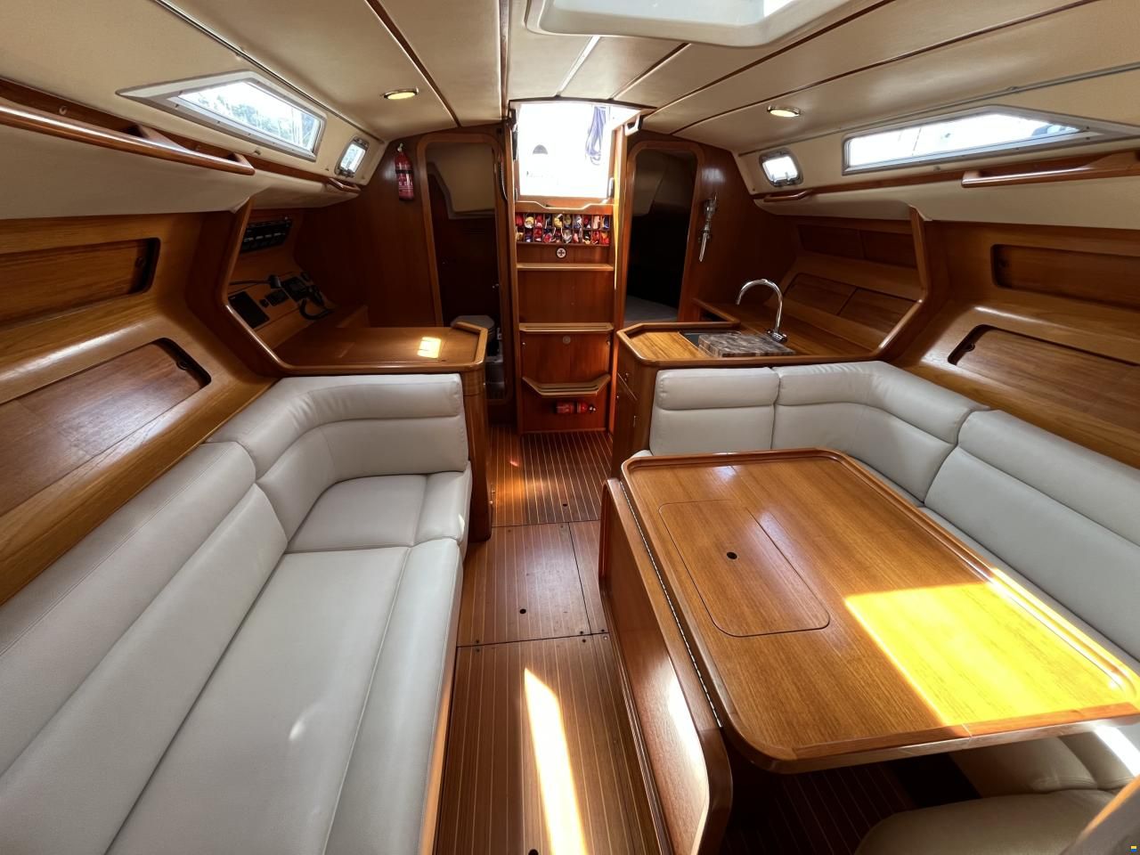 Grand Soleil 38