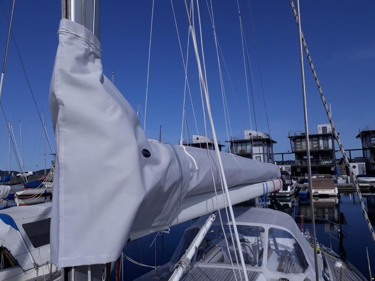 Grand Soleil 38