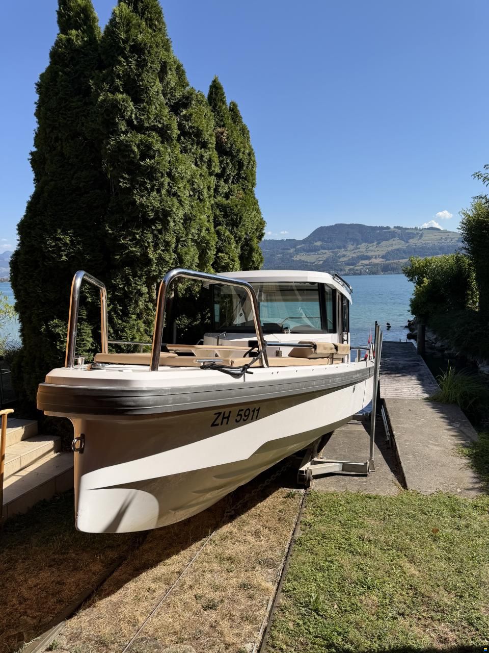 Axopar 28 Cabin / AC