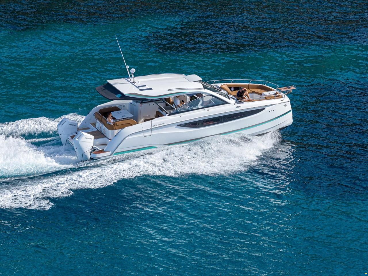 Jeanneau TH38