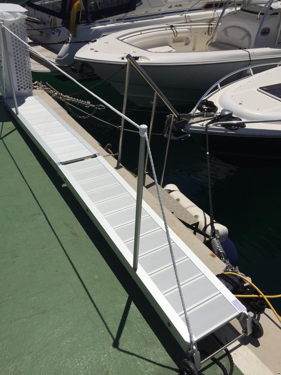 Aldhaen Craft 360 SF Cuddy