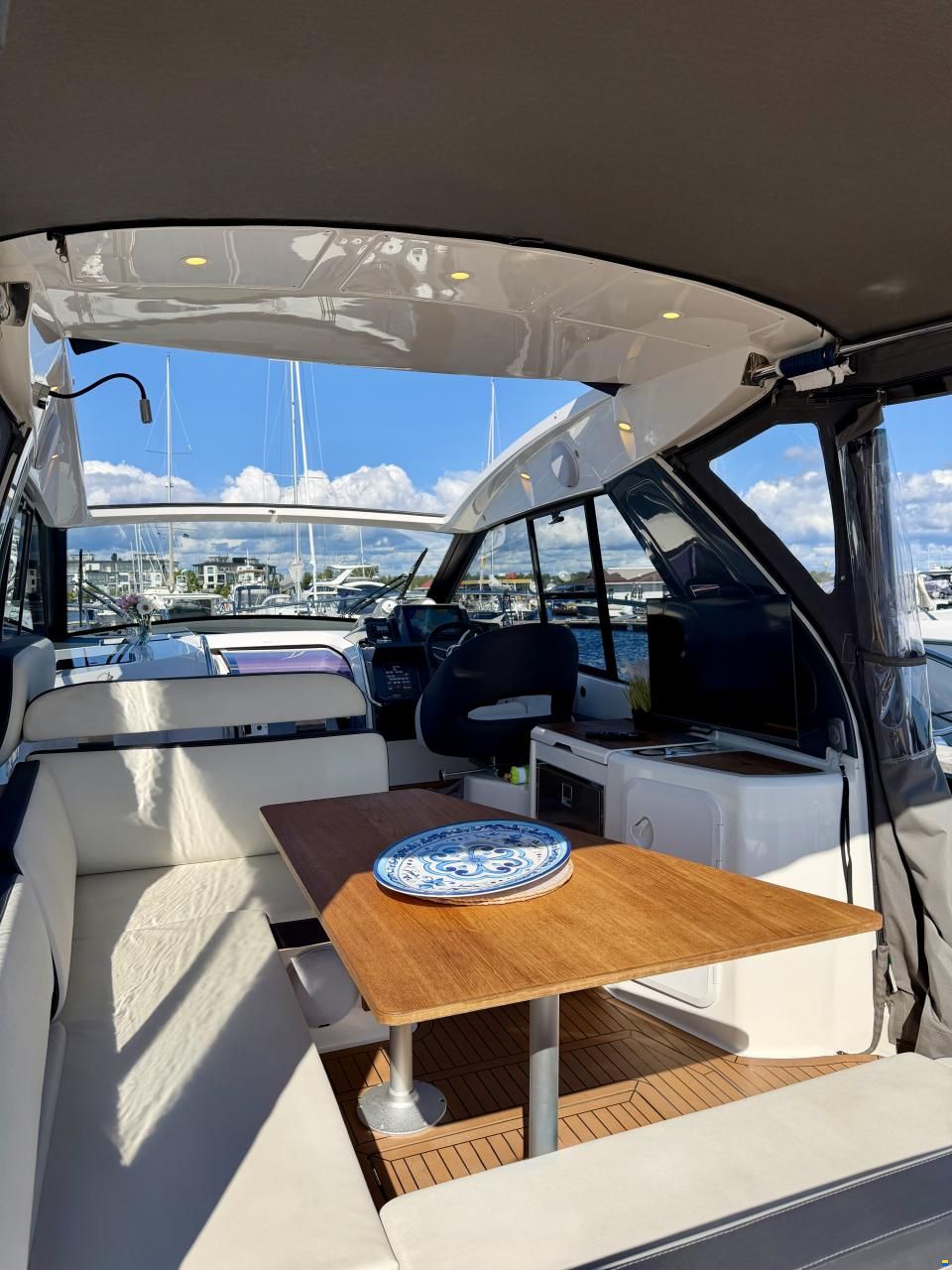 Bavaria S33 HT