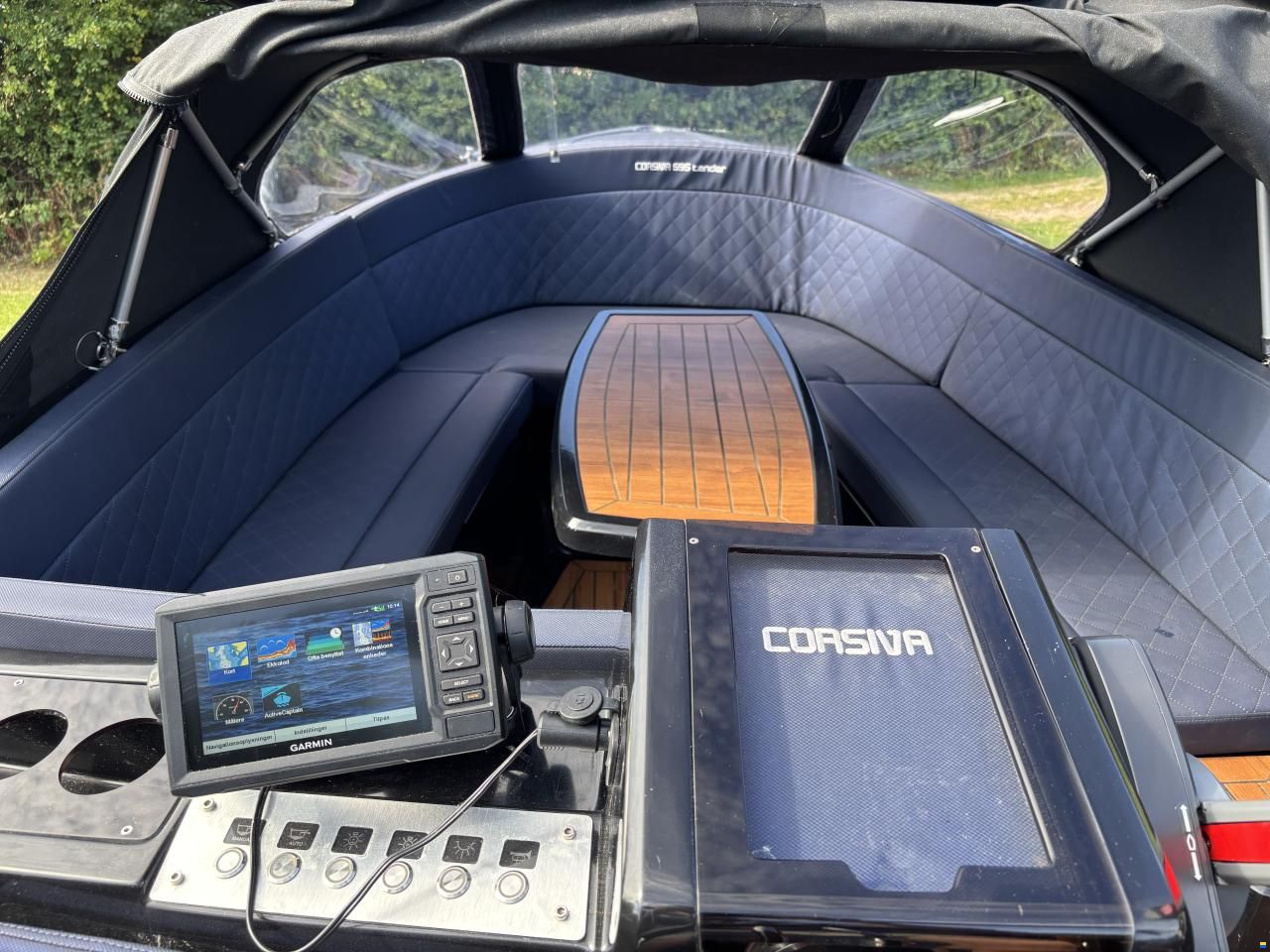Corsiva 595 Tender