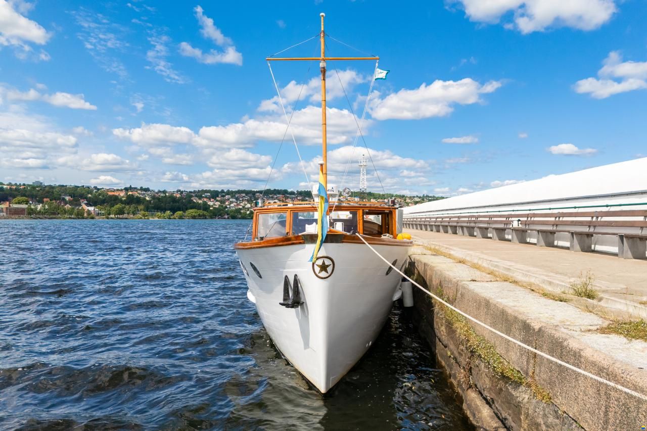 Nakskov Saloon Boat