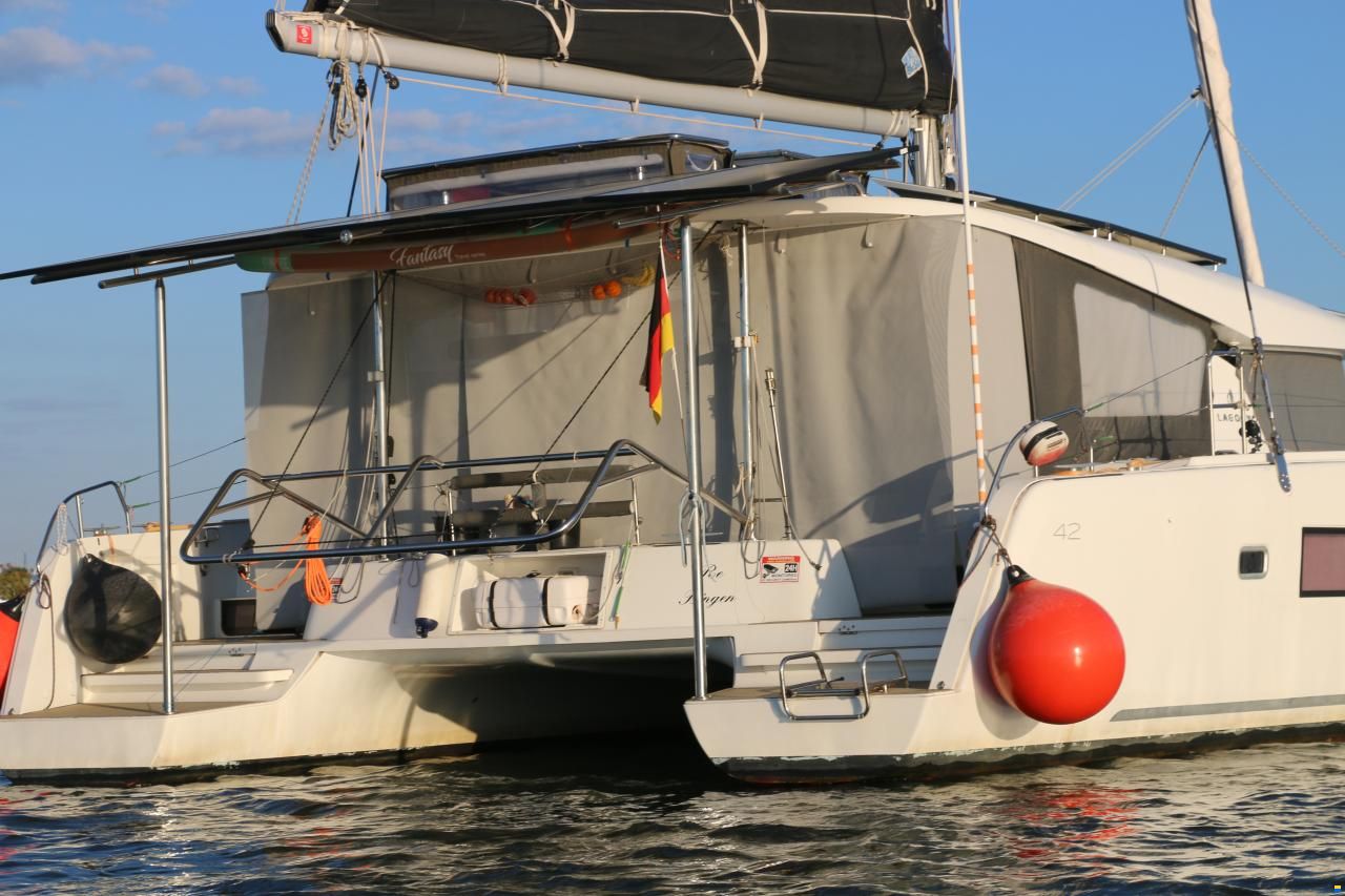 Lagoon 42