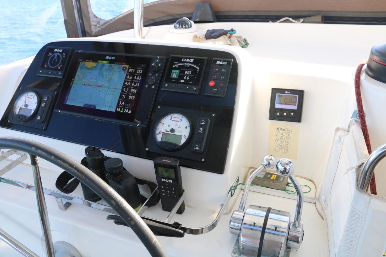 Lagoon 42