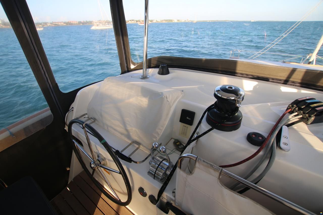 Lagoon 42