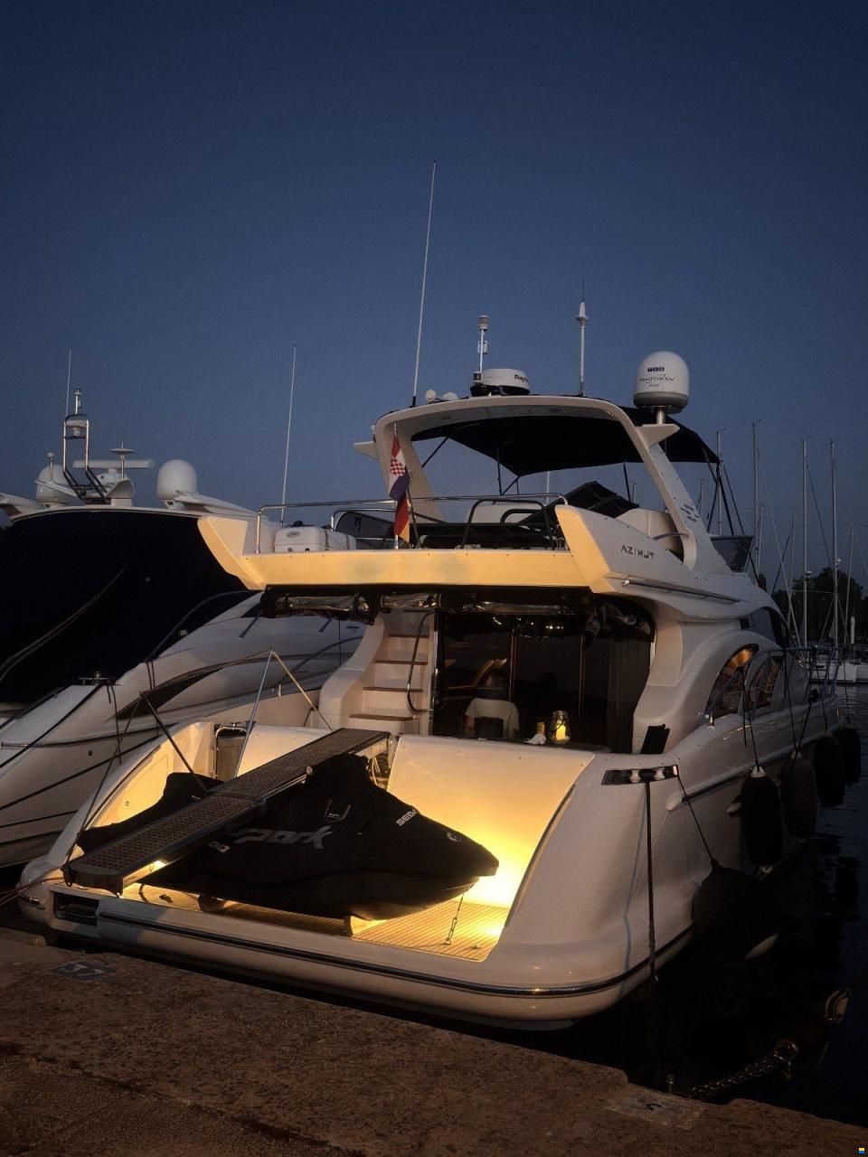 Azimut 50 FLY 2 KABINEN