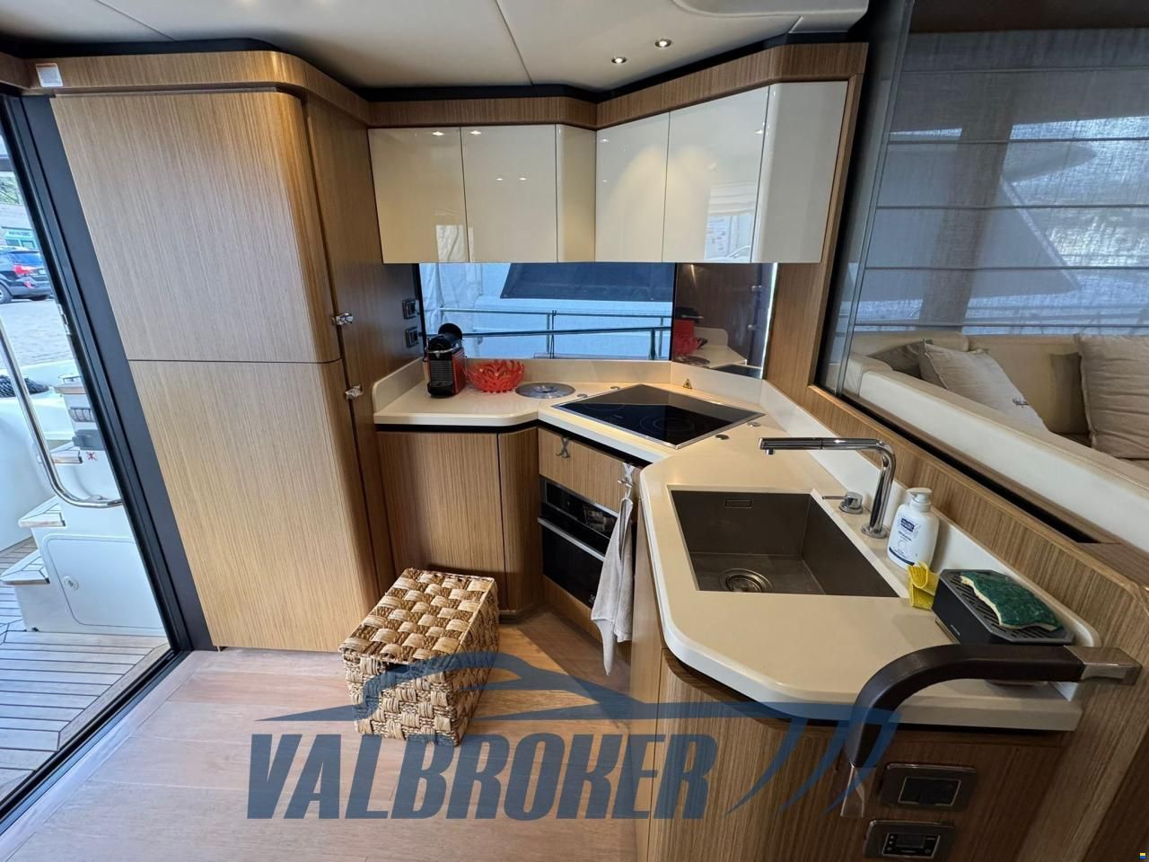 Absolute Navetta 52