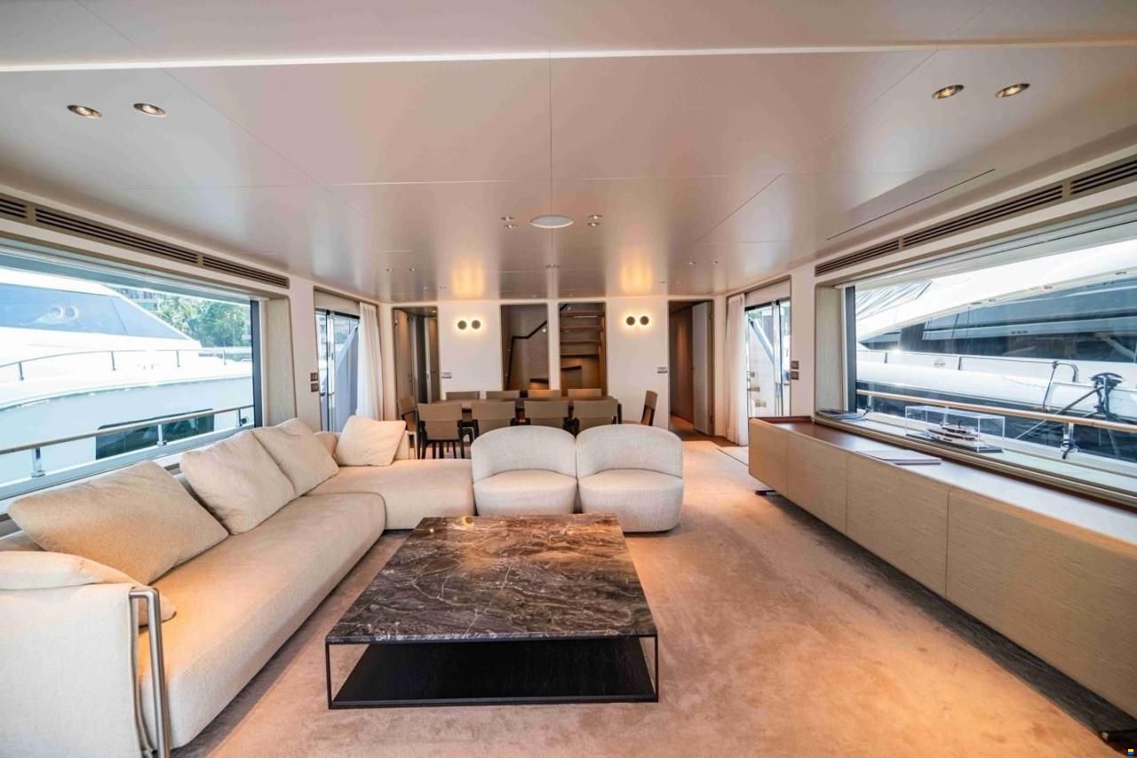Custom Line Navetta 30