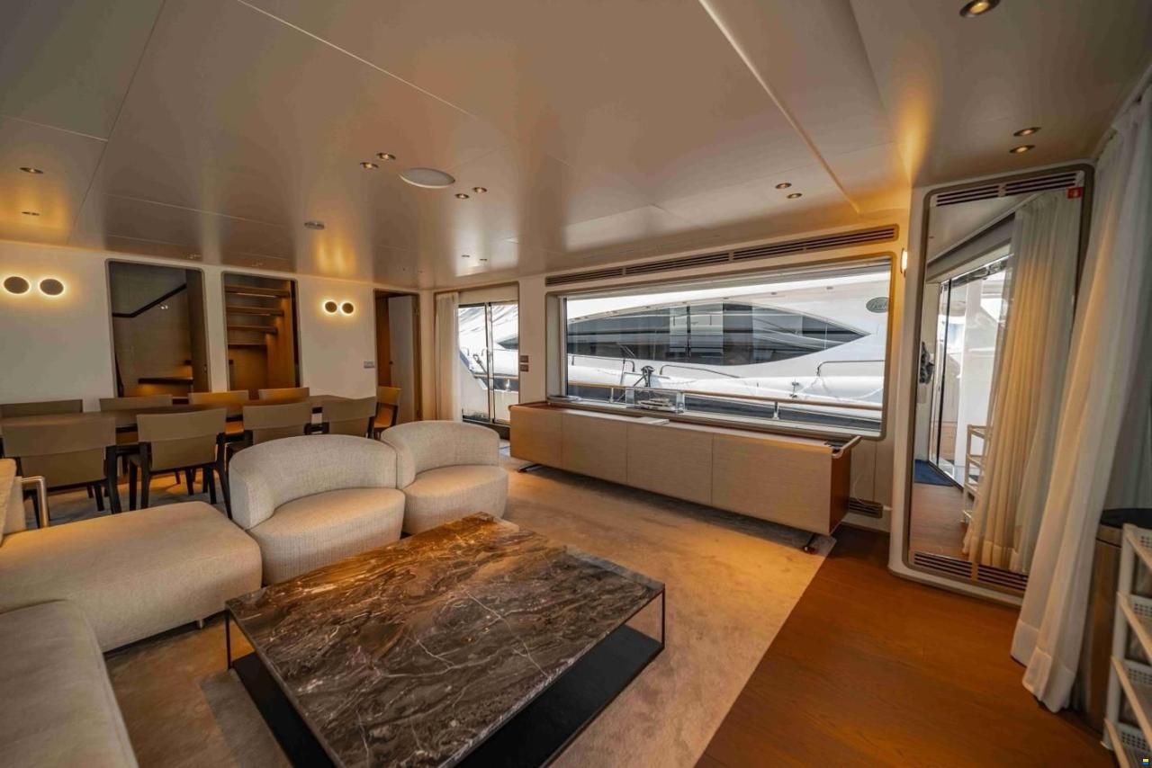 Custom Line Navetta 30
