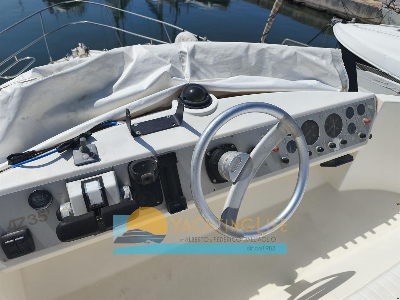 Azimut AZ 35